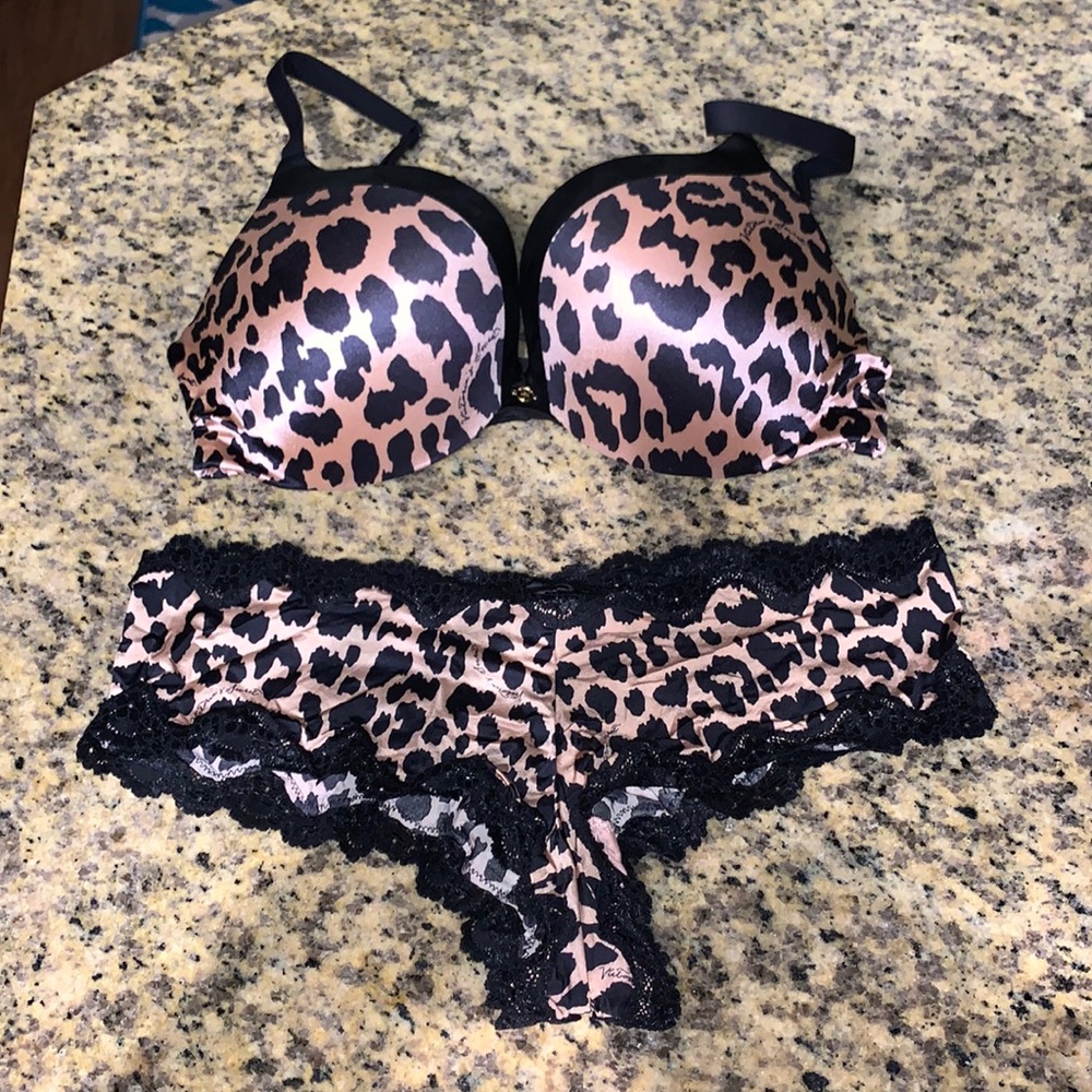 Victoria’s Secret Pushup Bra & Matching Panty